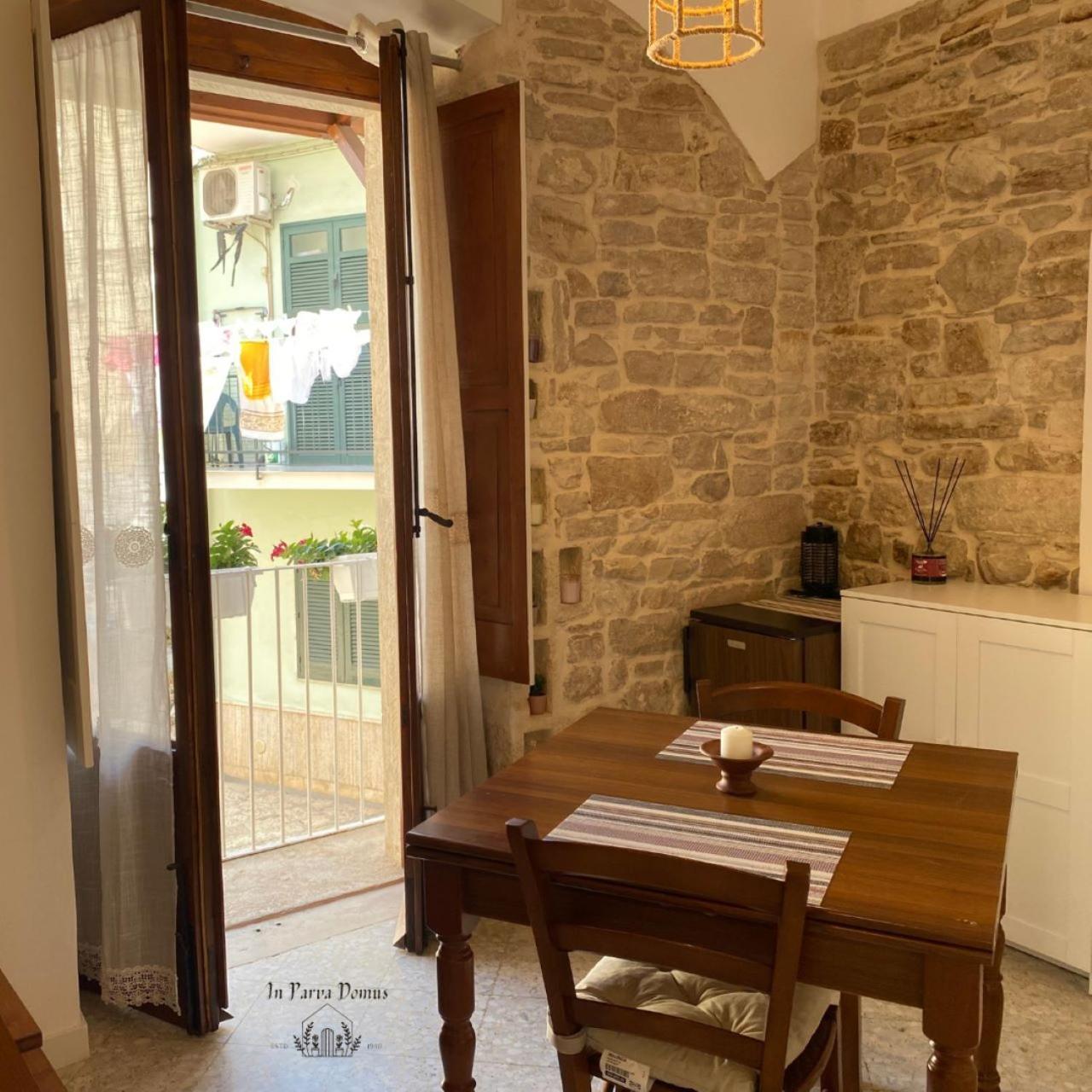 Appartement In Parva Domus à Bitonto Extérieur photo
